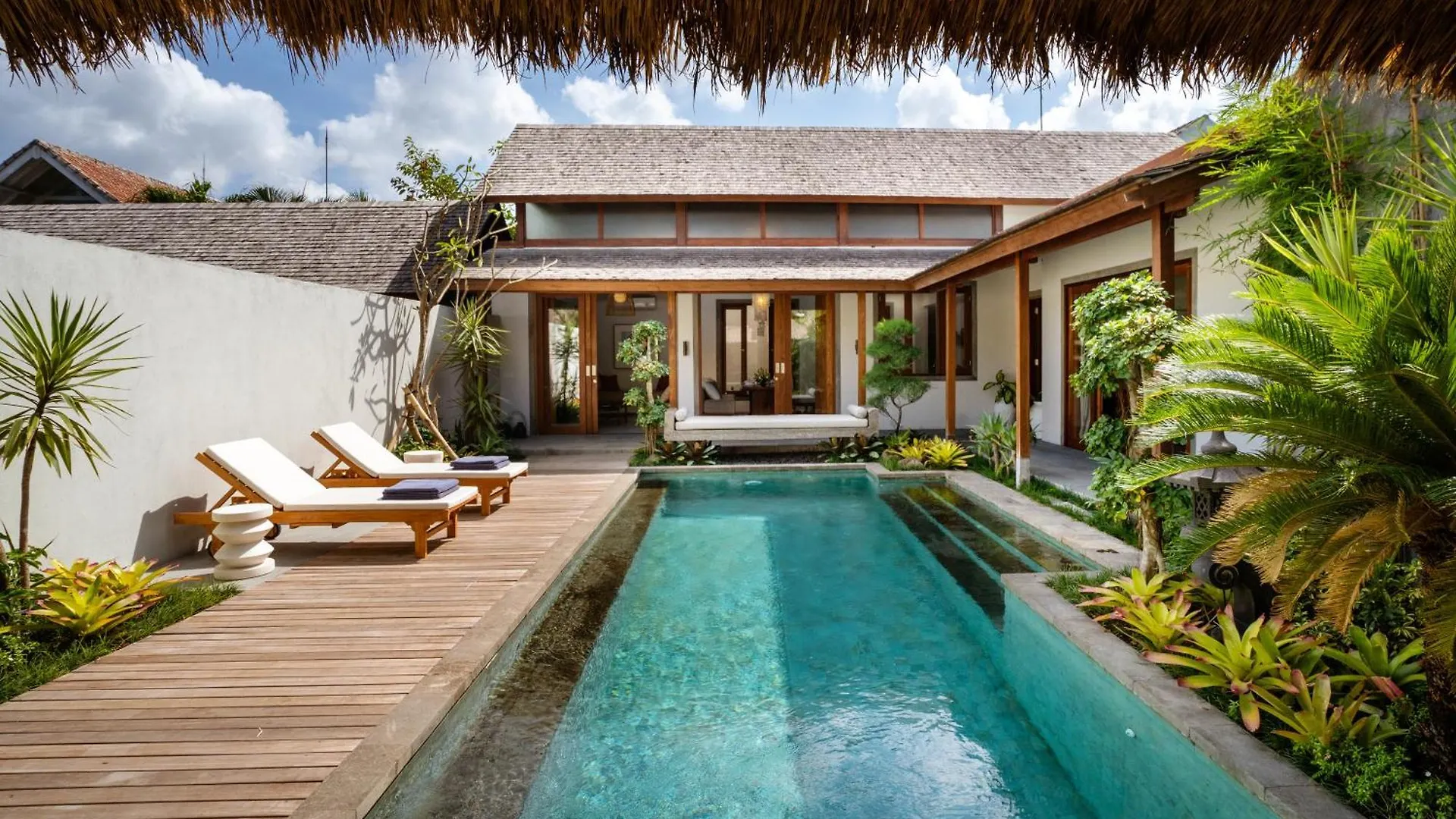 Bumbak Park Villas By Nakula contacts